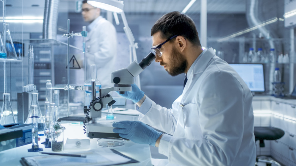 Euro chemicals pharma microscoop